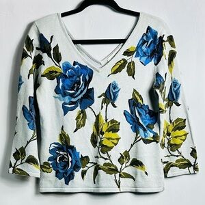 Vtg. Casual Corner Sz Medium Blue & Green V-Neck Floral Print 3/4 Sleeve Sweater